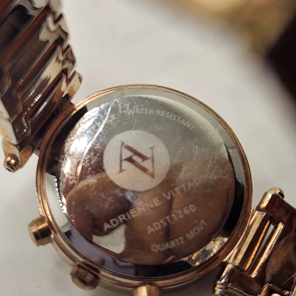 ADRIENNE VITTADINI ROSE GOLD CHRONOGRAPH CRYSTAL ACCENT WOMENS WATCH - Picture 8 of 9